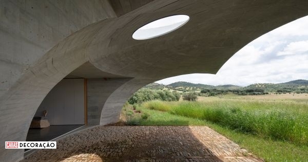 Rural tourism: House on Earth